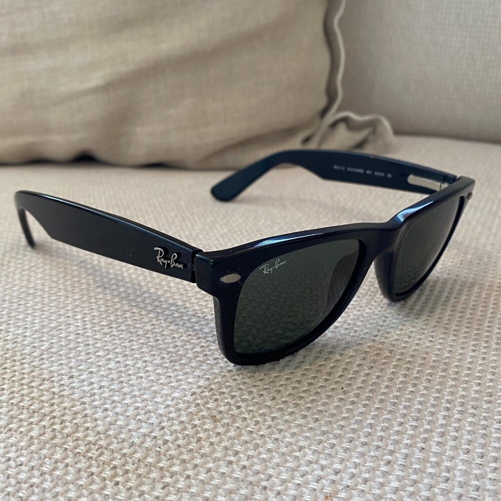Ray-Ban Classic Black Wayfarer Sunglasses